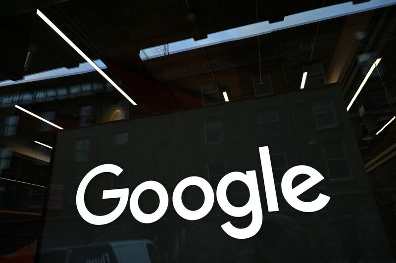 Google submits proposals to French antitrust in copyright row
