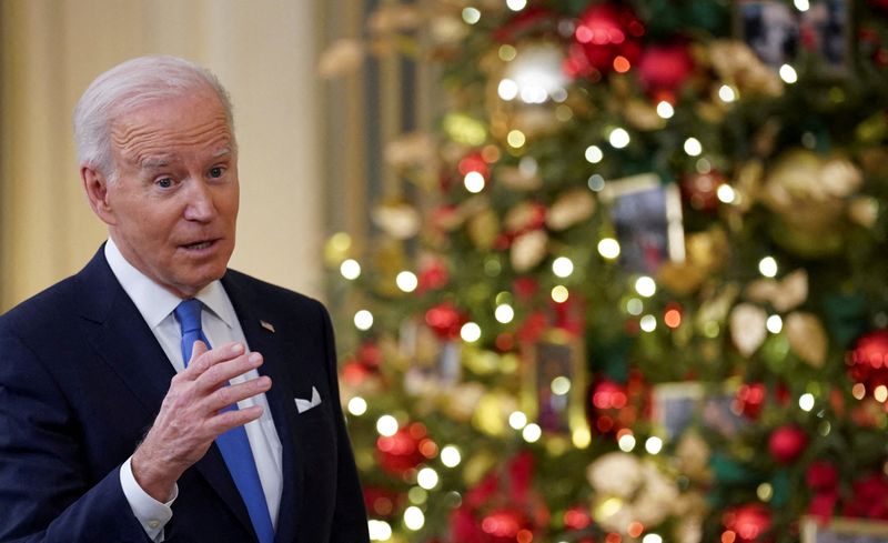 How Biden’s appeals to U.S. unvaccinated went from beer and cash to ‘illness and death’