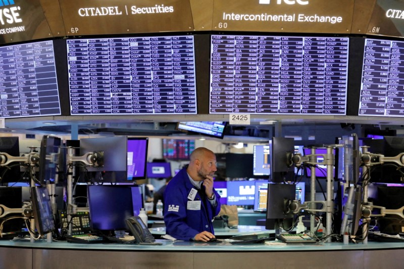 Inflows into U.S. bond funds dwarf equity purchases in 2021 -Lipper