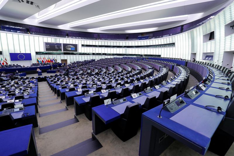 Key EU parliament committee agrees tough position on DSA tech rules