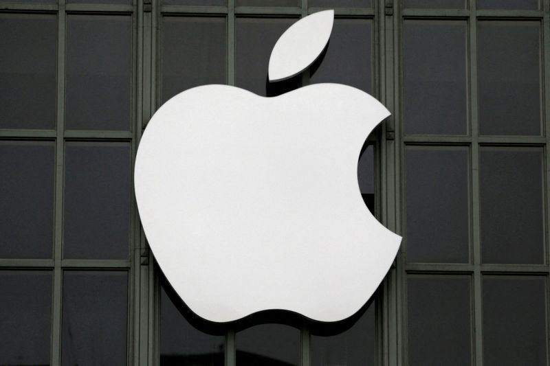 Moody's gives Apple top 'AAA' credit rating on growth promise