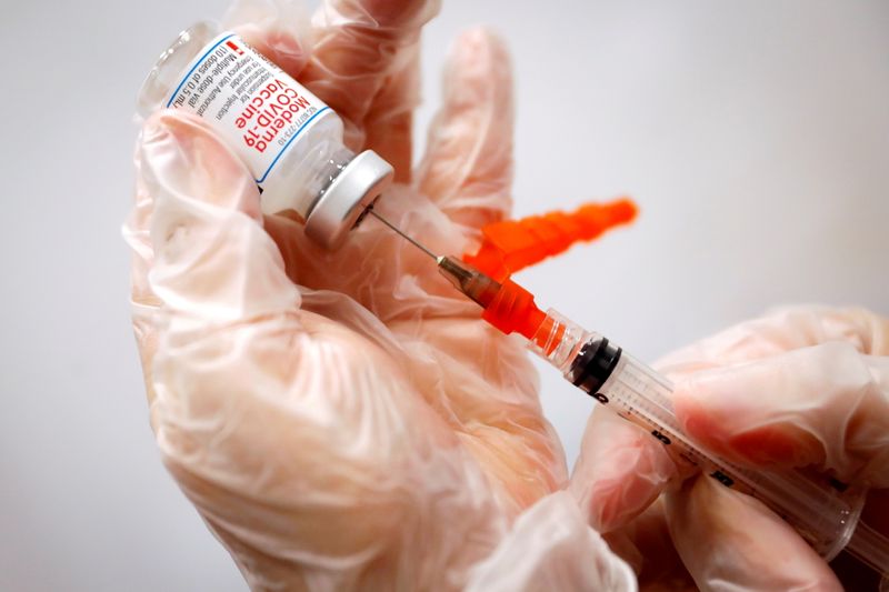 New York City mandates vaccines for all private businesses as Omicron spreads