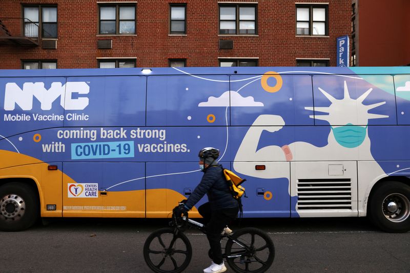 New York City mayor says people who get COVID-19 booster will receive $100