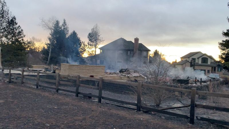 No casualties reported in Colorado wildfire, Biden approves disaster declaration