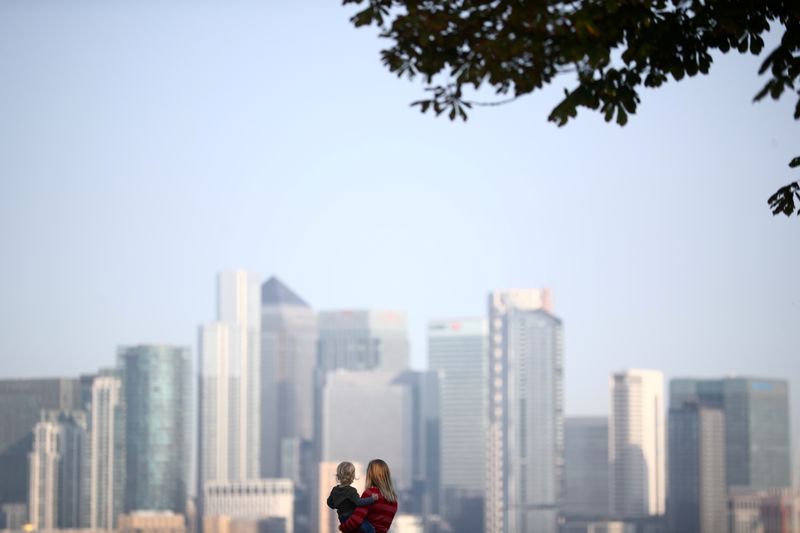 Pandemic boosts super-rich share of global wealth