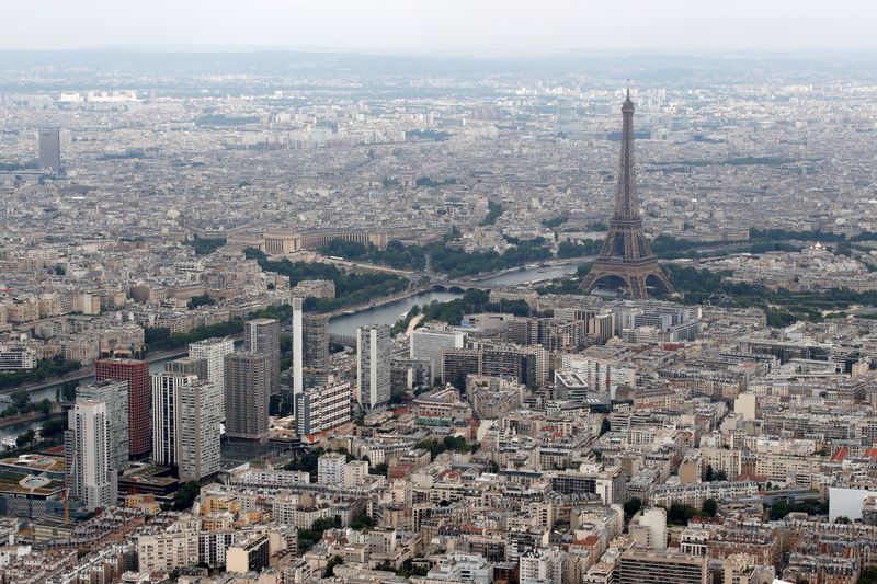Paris city council tightens rules on tourist rentals