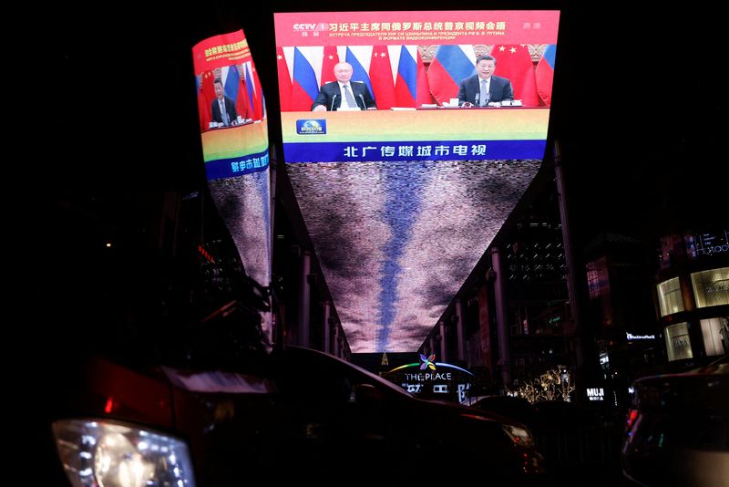 Putin and Xi cement partnership in face of Western pressure
