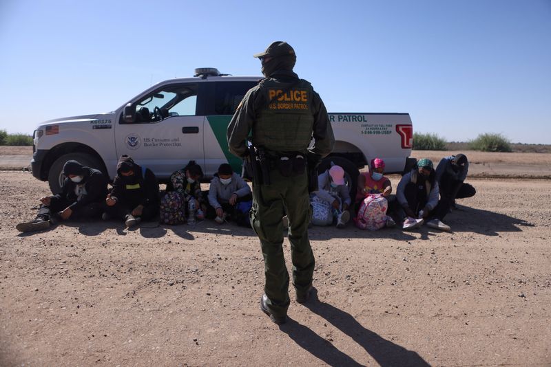 Analysis: Republicans see election opportunity in Biden border struggles
