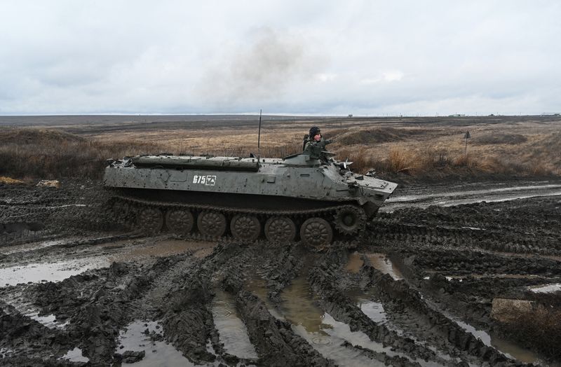 'Keep the defender guessing': Russia's military options on Ukraine