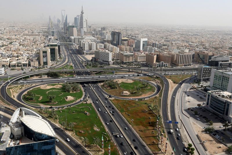 Saudi Arabia expects 2022 budget surplus after years of deficit