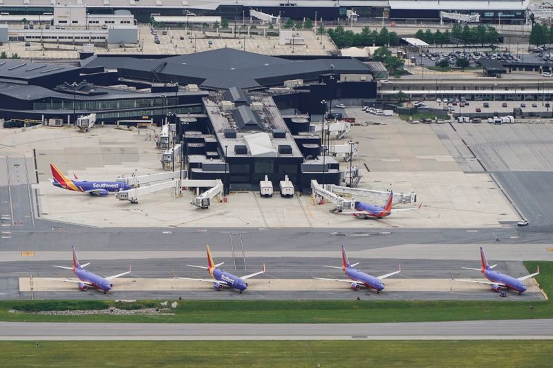 Southwest expects improvement in operating revenue growth as travel recovers