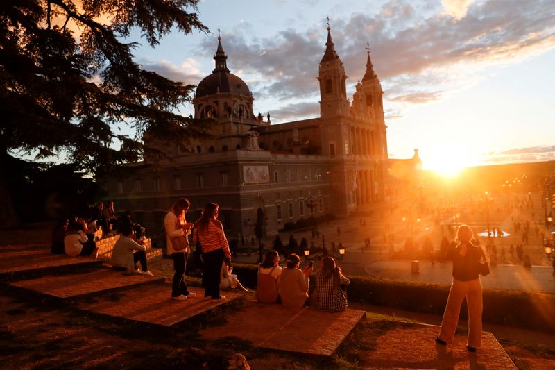 Spain's joblessness falls back to pre-pandemic levels