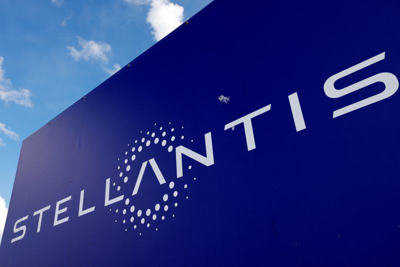 Stellantis targets 20 billion euros in additional revenues from software by 2030