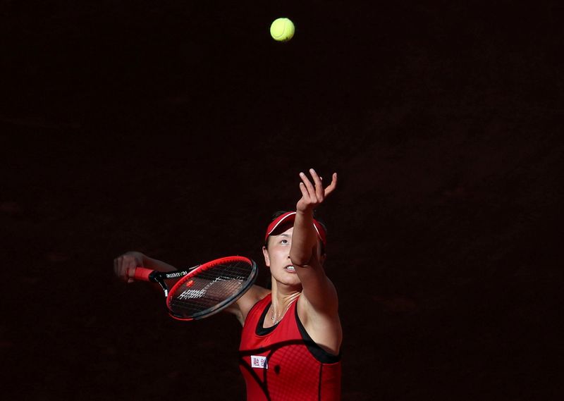 Tennis-WTA suspends tournaments in China over Peng Shuai situation