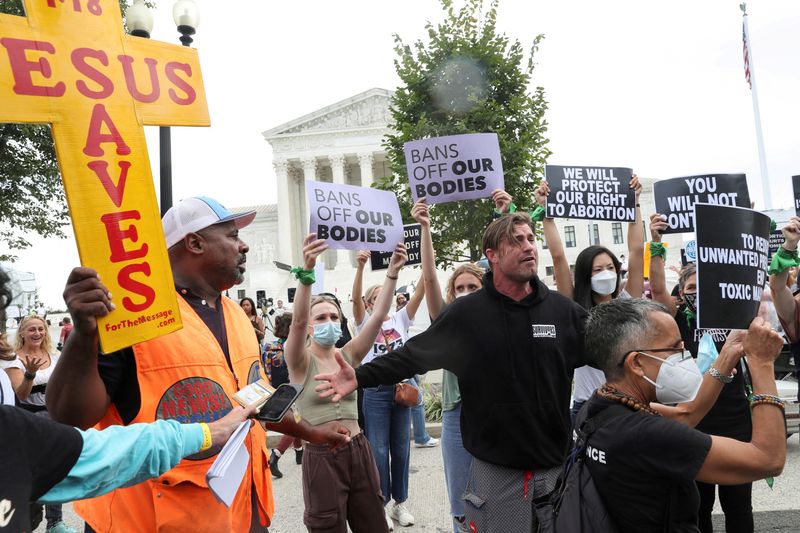 Analysis: Texas abortion law opens door to copycat curbs on guns, other rights