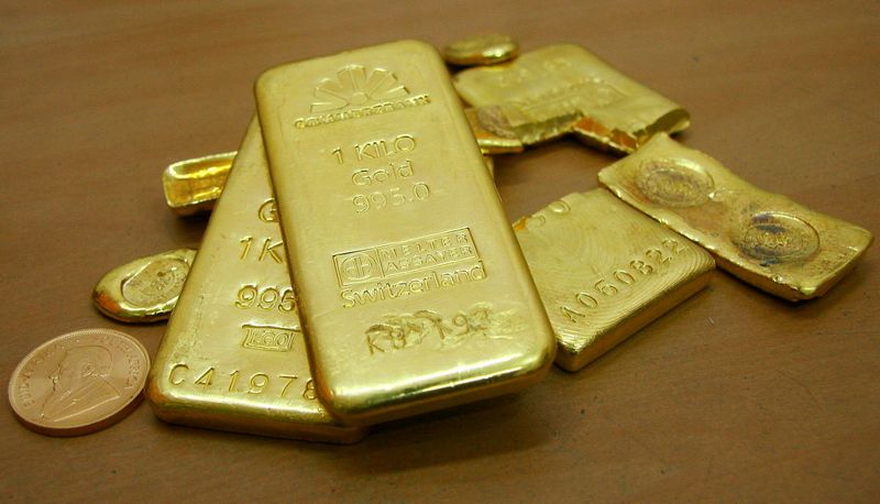 Trading standard seeks to cut risk of gold benchmark volatility