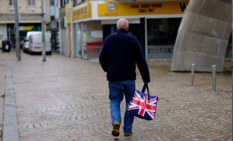UK retail sales grow strongly in November - ONS