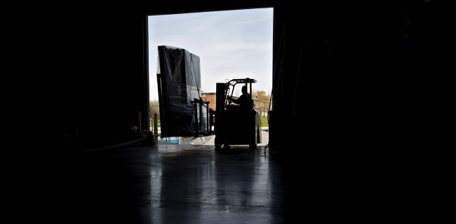 U.S. Services Gauge Rises to Record as Activity, Employment Firm