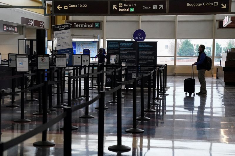 U.S. detects all-time high number of guns at airport checkpoints