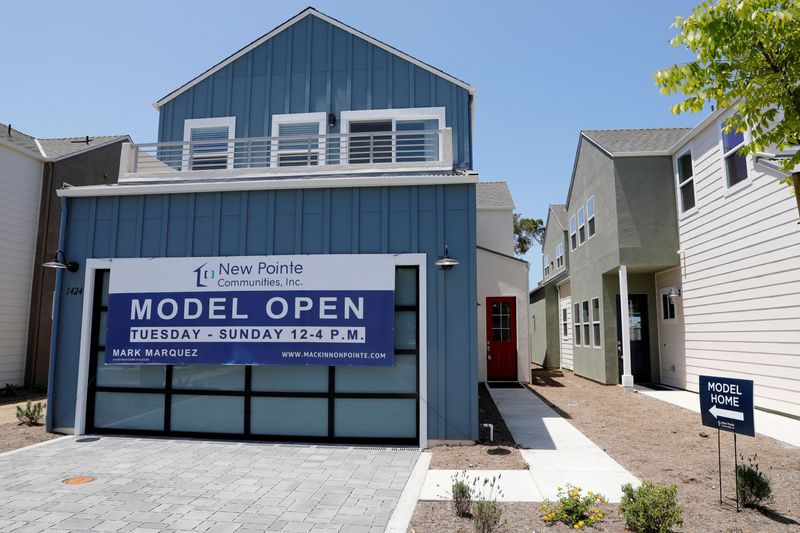 U.S. mortgage application volumes near 2-year low