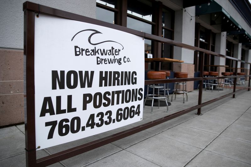 U.S. private payrolls increased in November - ADP