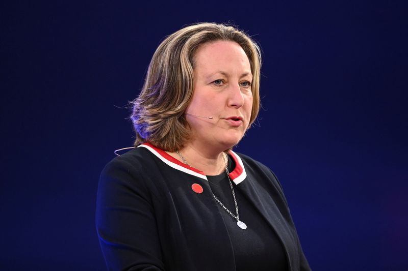 U.S. trade chief, UK trade minister discuss steel and aluminum sectors -USTR