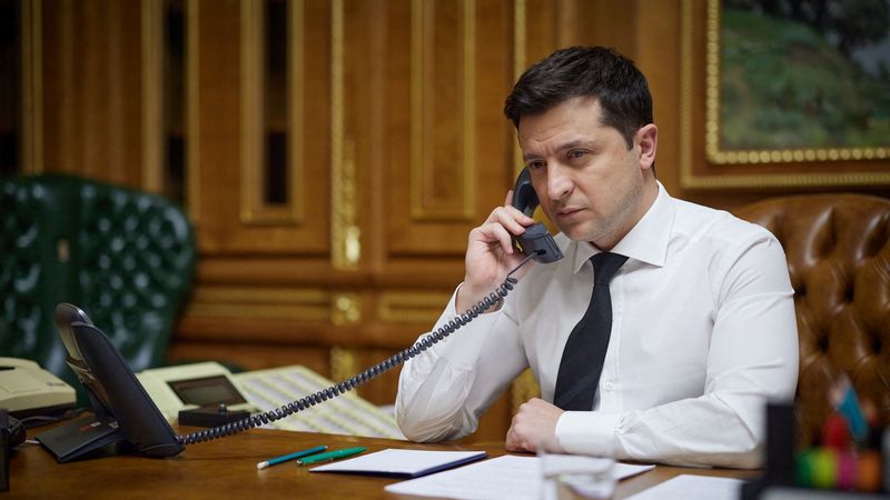 Ukrainian president does not exclude holding referendum on Crimea and Donbass