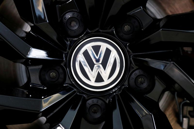 Volkswagen board to provide details on CEO's future powers -source