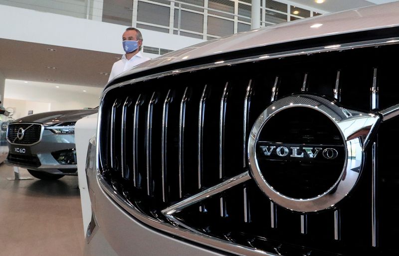 Volvo Cars says investigating theft of R&D data