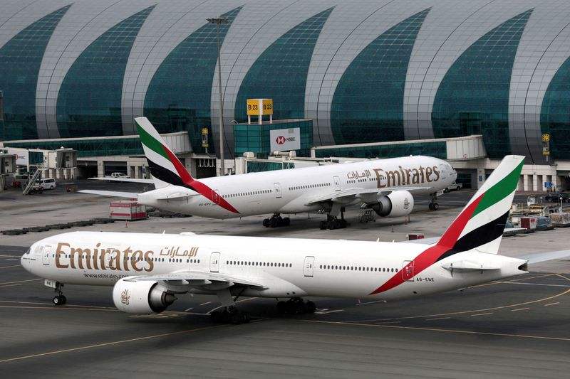 Airlines scramble to rejig schedules amid U.S. 5G rollout concerns