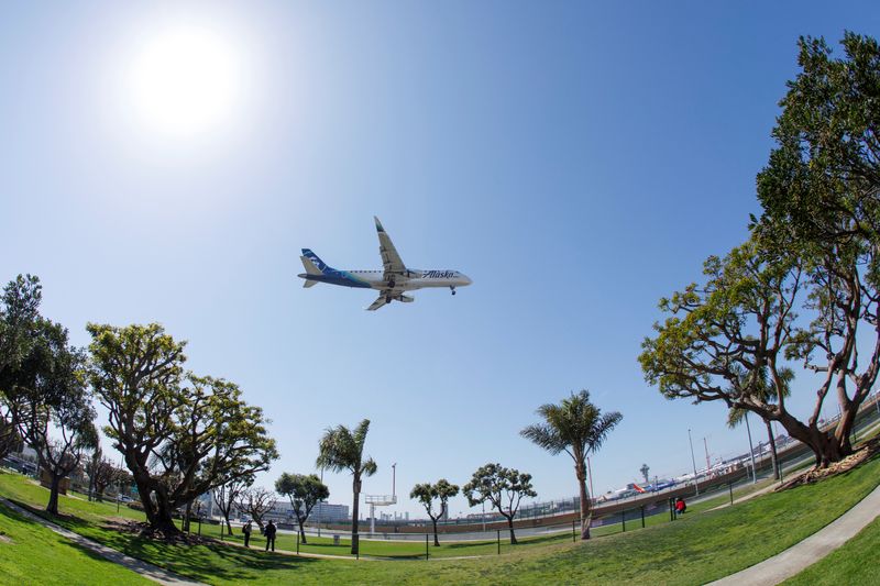 Alaska Airlines reduces January flight schedule by about 10%