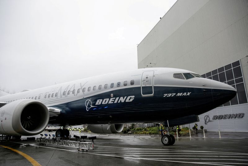 Allegiant Air CEO defends new Boeing 737 MAX order