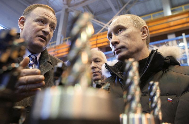 Analysis-Aerospace firms brace for turbulence in Russian titanium supplies