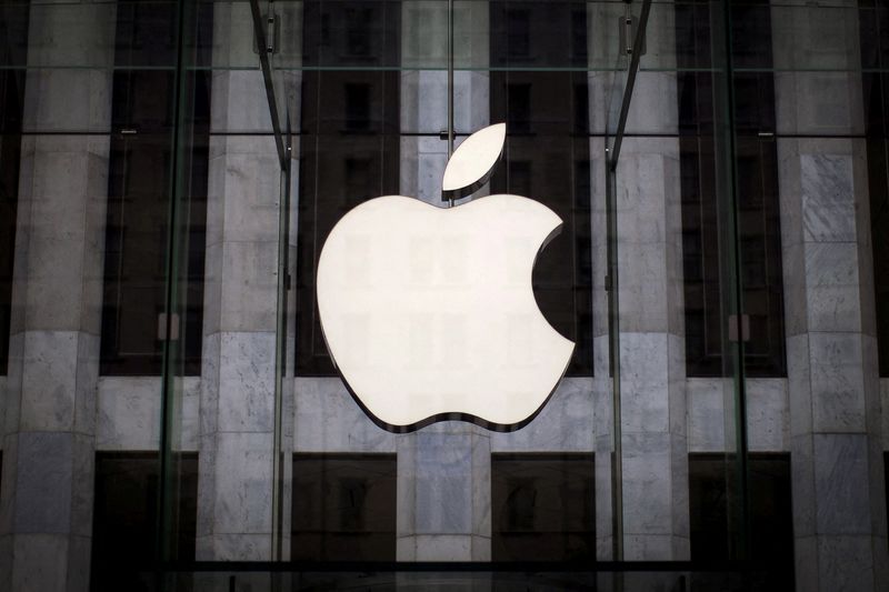 Apple’s $3 trillion market value follows 5,800% gain since iPhone debut