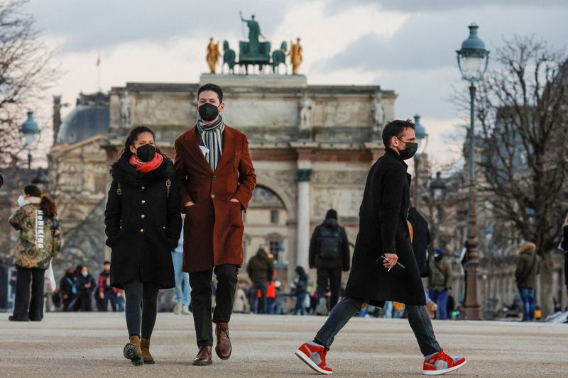 As Omicron surges, a French hospital creaks under staff shortages