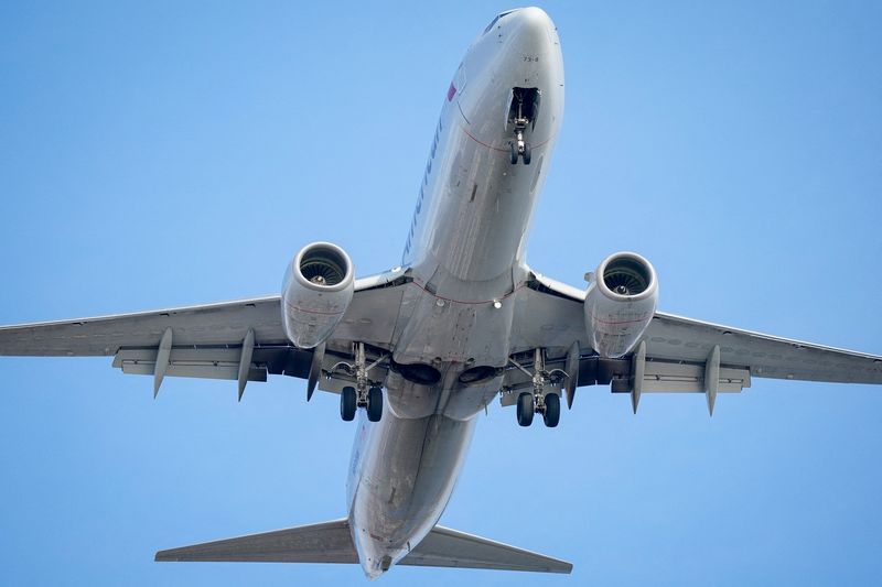 Biden administration in talks to head off 5G aviation standoff