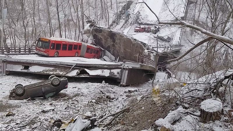 Collapsed Pittsburgh bridge is one of 44,000 in poor condition in U.S.