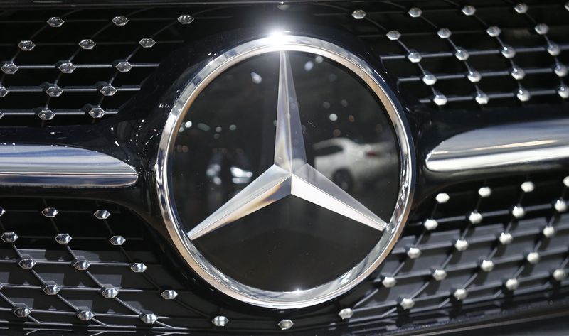 Daimler's Mercedes-Benz sees 5% sales drop in 2021