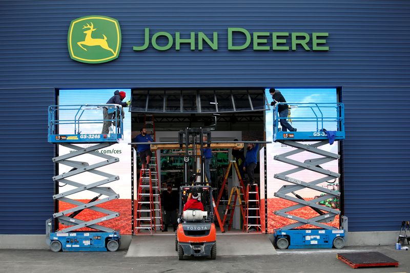 Deere says its robo-tractors are ready to till the fields