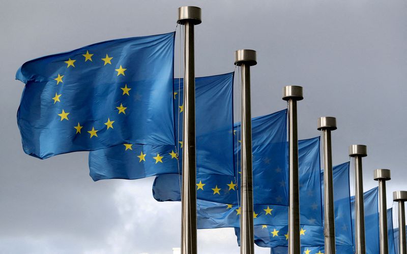 Euro zone eyes slower debt reduction rule, ways to boost compliance