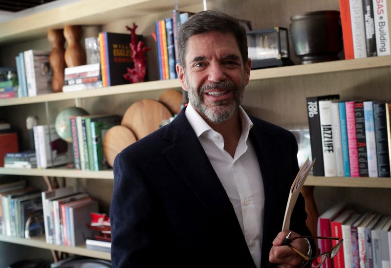 Exclusive-Televisa, Univision to launch Spanish-language streaming platform in first half
