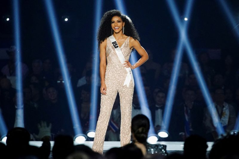 Former Miss USA dies at 30 after apparently jumping from building - media