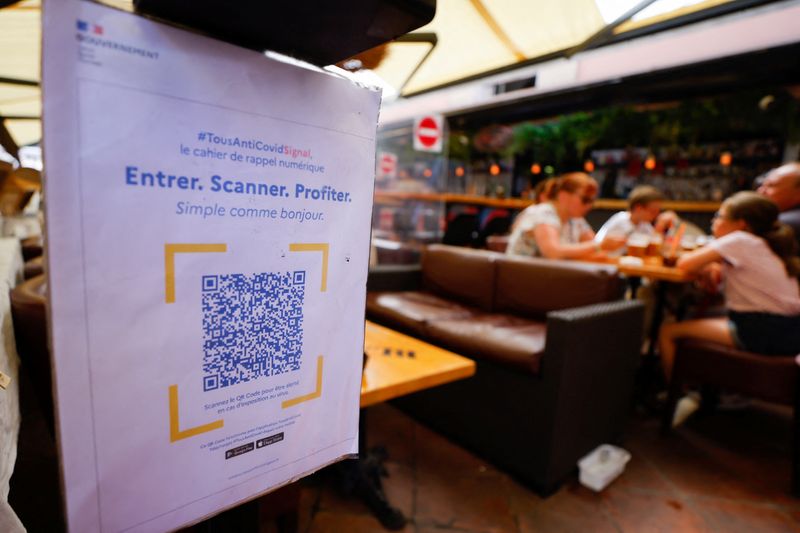 French Senate approves latest COVID measures and vaccine pass