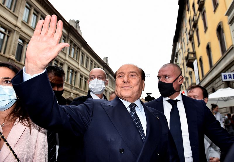 Italy's centre-right bloc backs Berlusconi's presidential bid, Salvini says