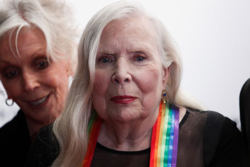 Joni Mitchell removes music from Spotify over vaccine misinformation