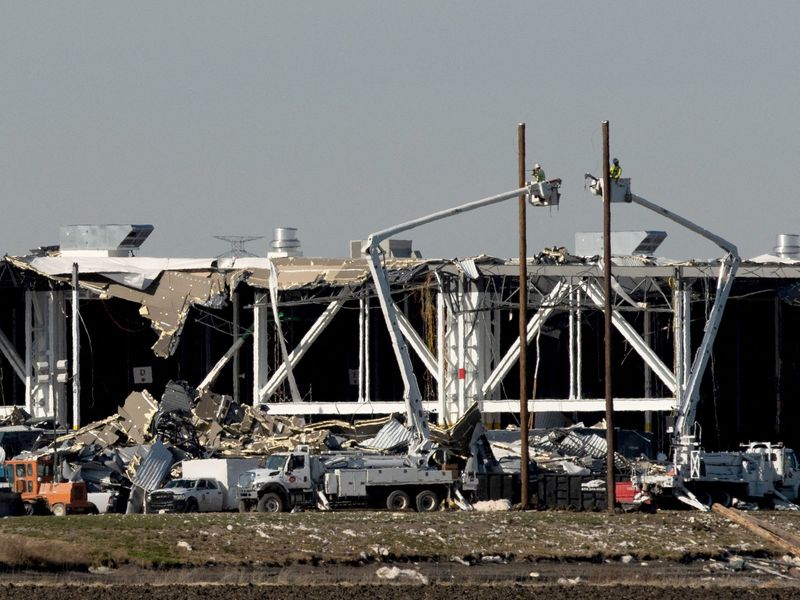 Lawsuit against Amazon filed in tornado swarm that left 6 dead in Illinois warehouse