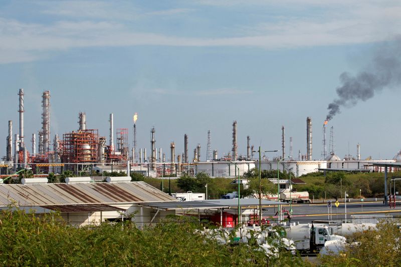Mexico's economy enters technical recession as GDP again contracts