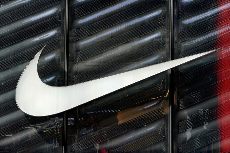 Nike sues Lululemon over Mirror Home Gym, apps