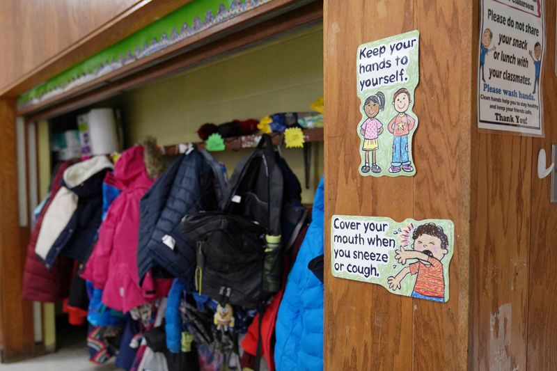 Omicron teaches hard lessons as U.S. schools revamp return from holidays