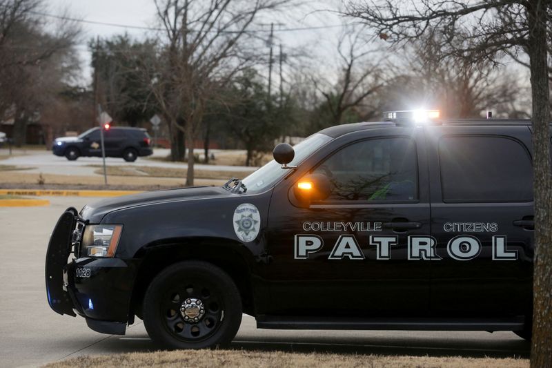 Rabbi threw chair at Texas synagogue hostage-taker before escaping